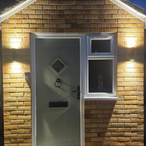 Vanta Up & Down Wall Light- Black